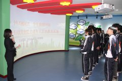 學(xué)法守法 護航青春—學(xué)院學(xué)生參觀(guān)牙克石市檢察院未成年人法治教育基地